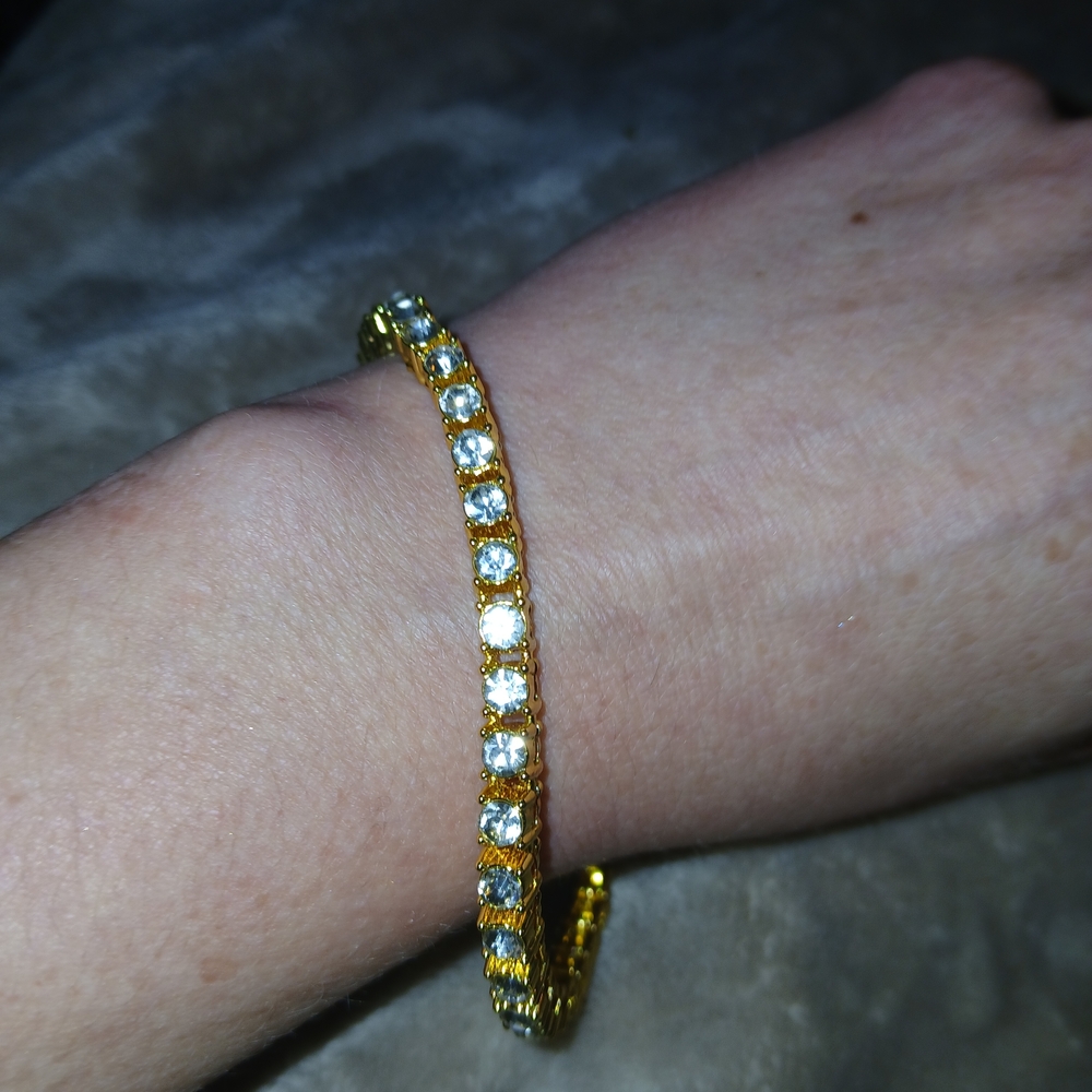 Gold Bracelet with Sparkling Stones